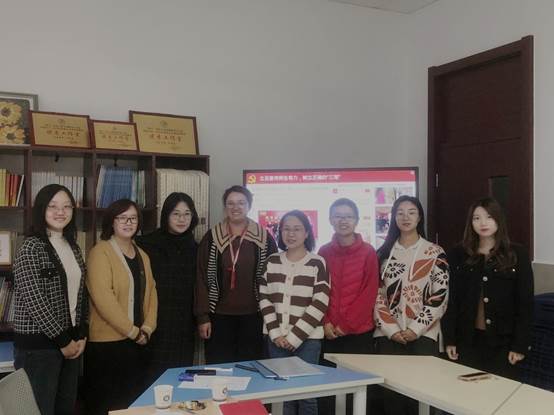 ead33463944bc7ee775427bfb8d38f6